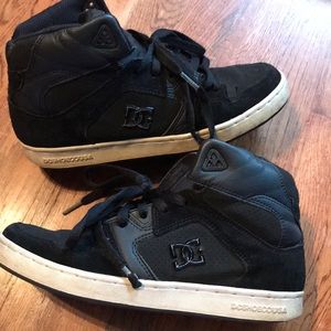 DC skateboard shoe. Normal wear wear and tear